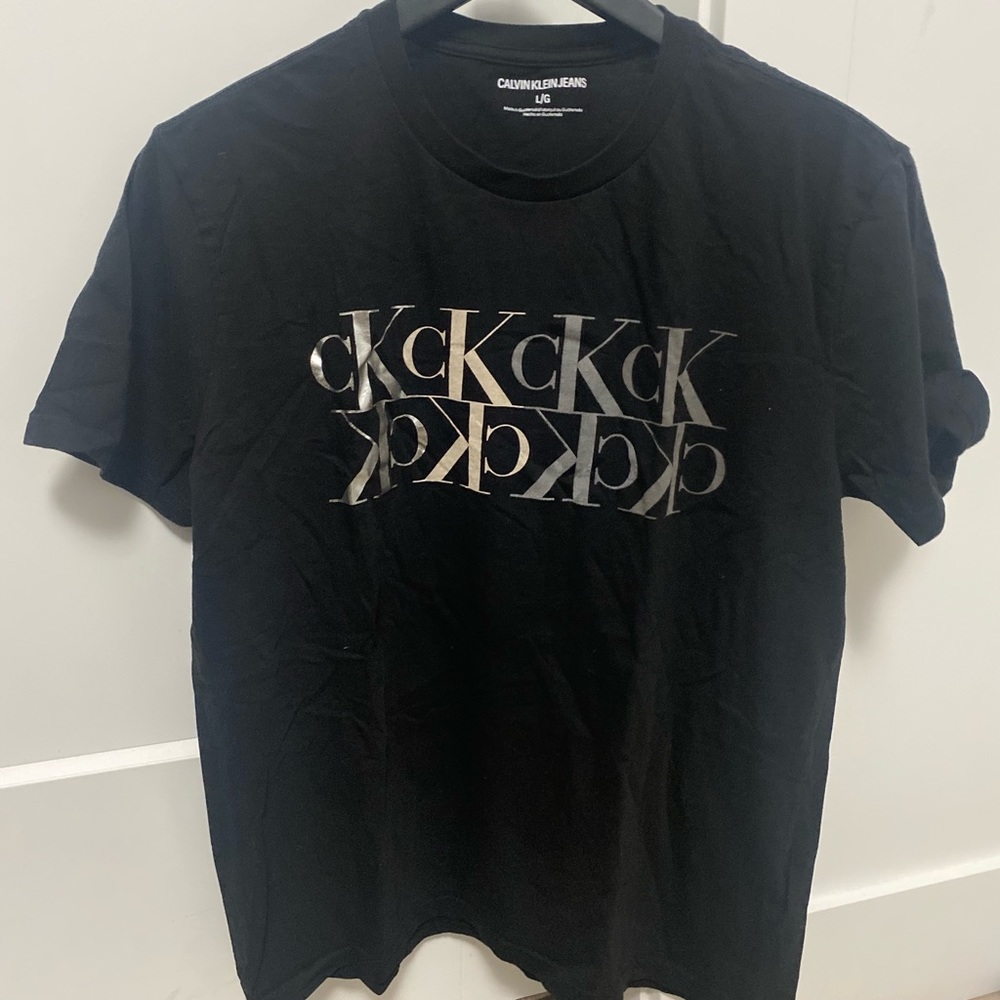 Calvin Klein men’s black tee shirt